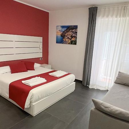 Soave Rooms Неаполь Екстер'єр фото