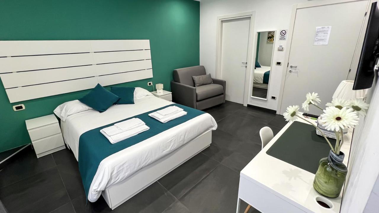 Soave Rooms Неаполь Екстер'єр фото