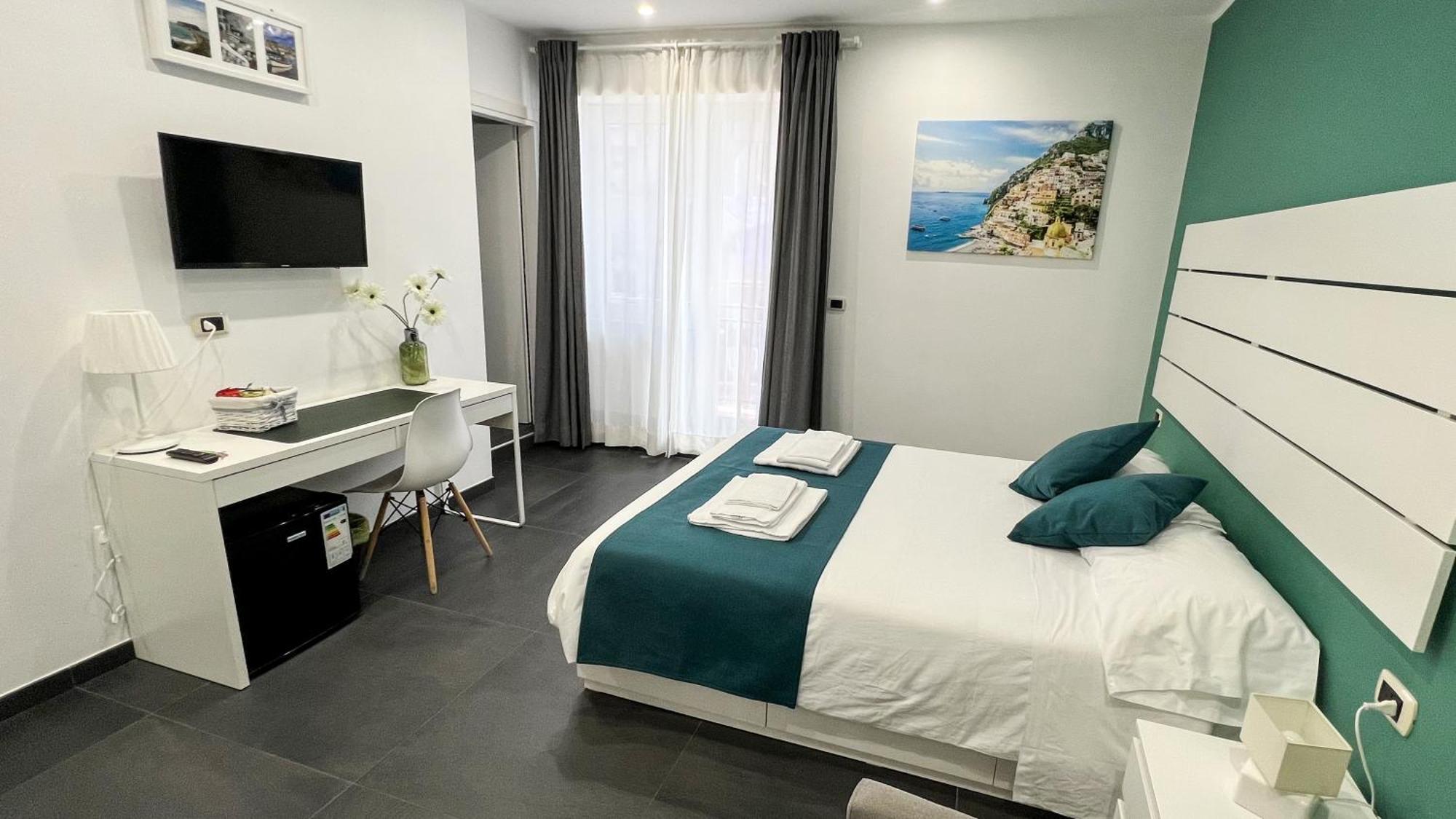 Soave Rooms Неаполь Екстер'єр фото