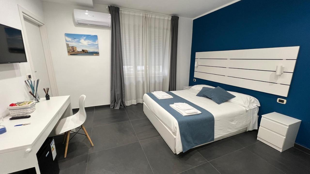 Soave Rooms Неаполь Екстер'єр фото